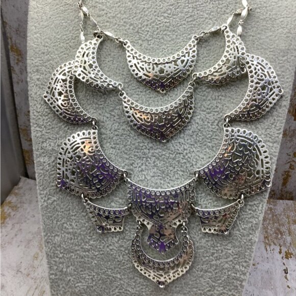 Stella  Dot Open Lace Style Silver Necklace - Picture 6 of 6